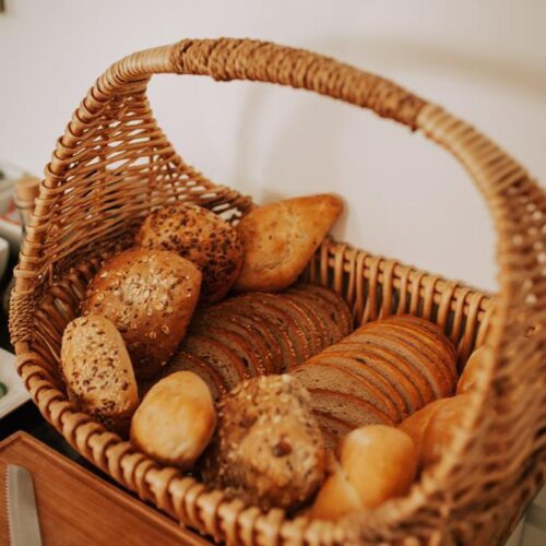 śniadanie hotelowe, śniadanie w cenie noclegu, hotel nad jeziorem, hotel w spokojnej okolicy, hotel blisko lasu, hotel wielkopolska, 31